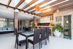 Linda Casa c piscina churrasq Barra da TijucaRJ